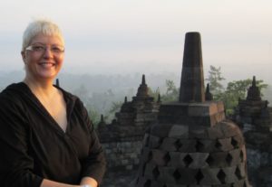 Lynette-Johnson-Art-of-the-Soul-John-Hardy-DFS-Borobudhur