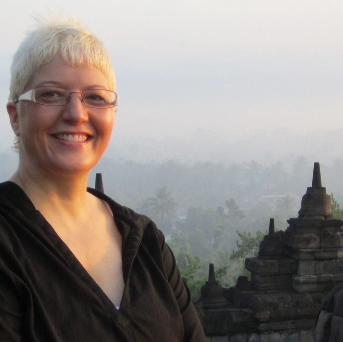 Lynette-Johnson-Art-of-the-Soul-Borobudhur-John-Hardy-DFS-Starboard-Cruise