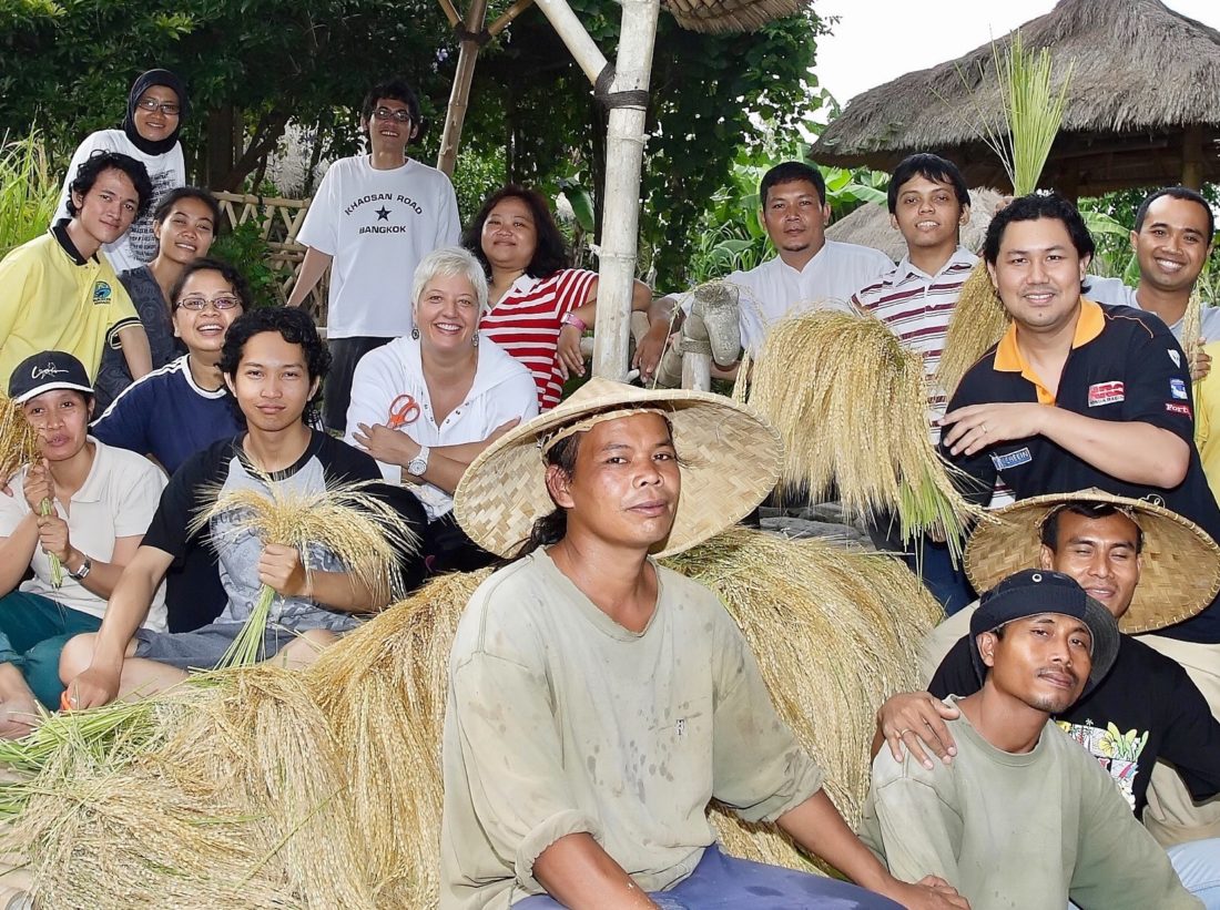 Lynette-Johnson-Art-of-Team-Bali-DFS-John-Hardy-Starboard-Cruise-Jewelry-rice-harvest