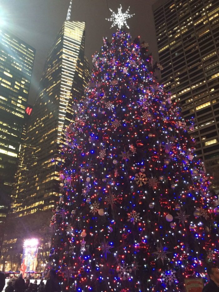 Art-of-Travel-New-York-Holiday-Tree