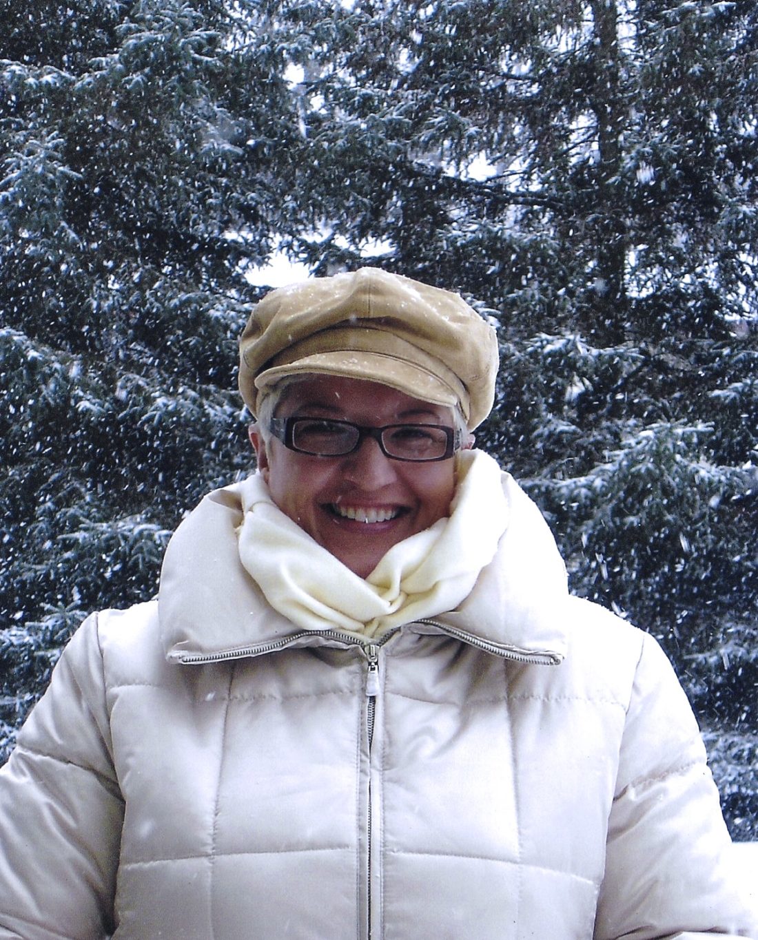 Lynette-Johnson-Art-of-Seasons-Bali-John-Hardy-DFS-Starboard-Cruise-snow-smile