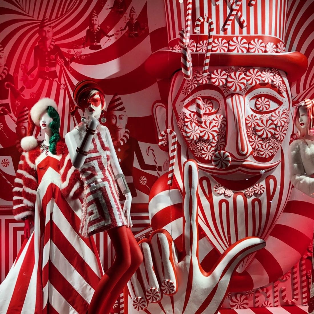 Art-of-Travel-New-York-Bergdorfs-Holiday-Windows-Candy-Cane