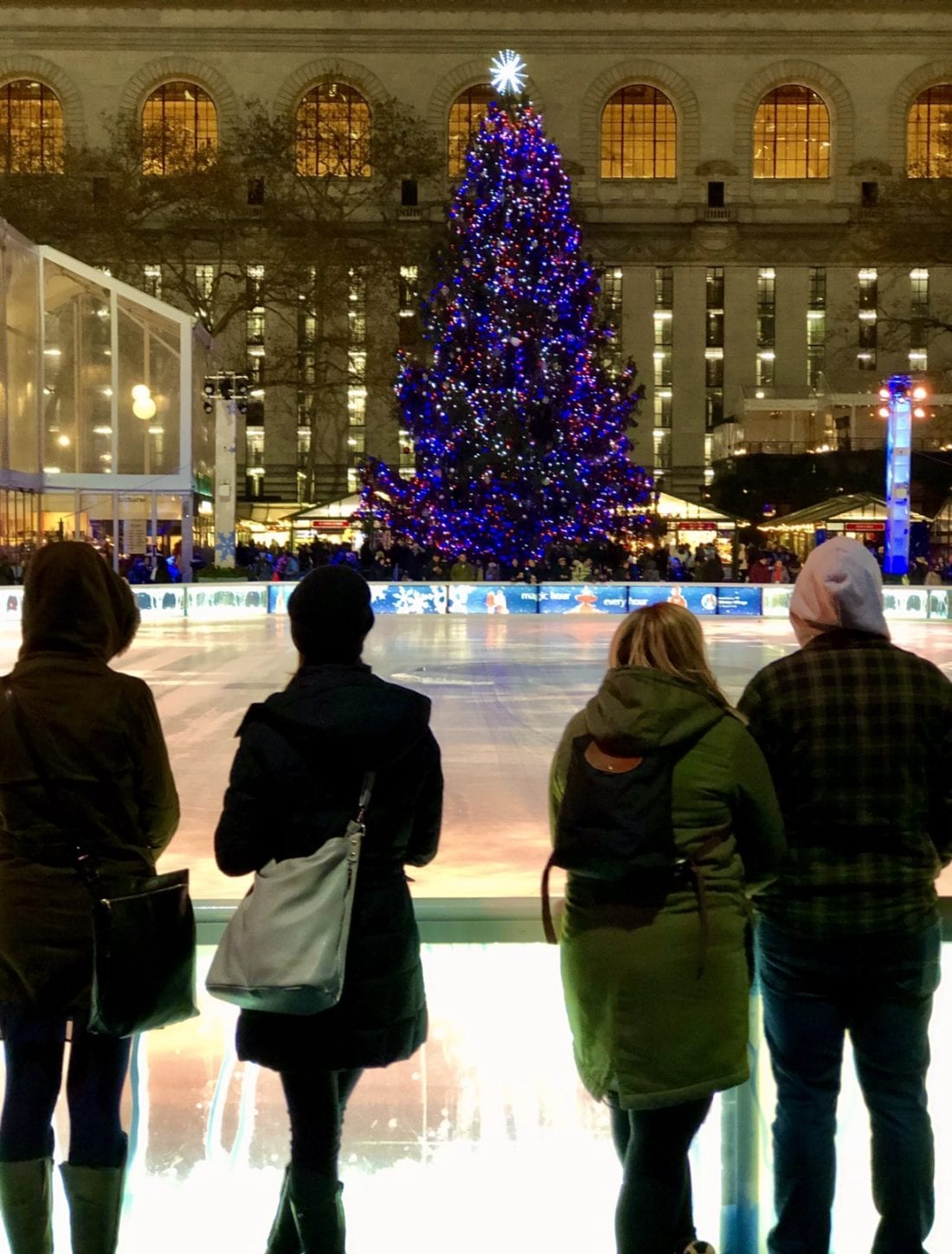 Art-of-Travel-New-York-Bryant-Park-Skating